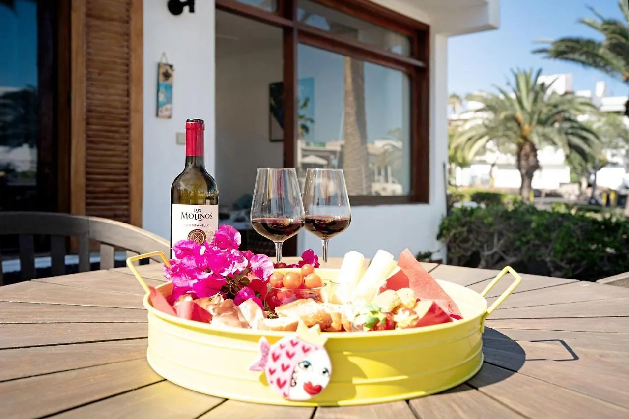 Isla And Ocean With Pool And Wifi Apartment Costa Teguise Spain